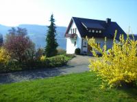 Bild 1 Ferienwohnung im Obergeschoss mit Balkon - Bild 1: Traumhafte Bodensee Ferienwohnung - Wilhelmina Hangarter