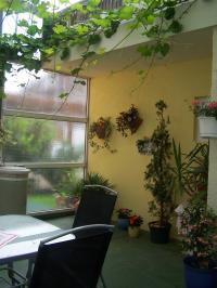 medit. Hof mit Sitzbereich Bild 7: Ferienapp.32qm bis 3Pers.i.Radolfzell a.Bodensee zu verm. ab 36€ f.2Pers.